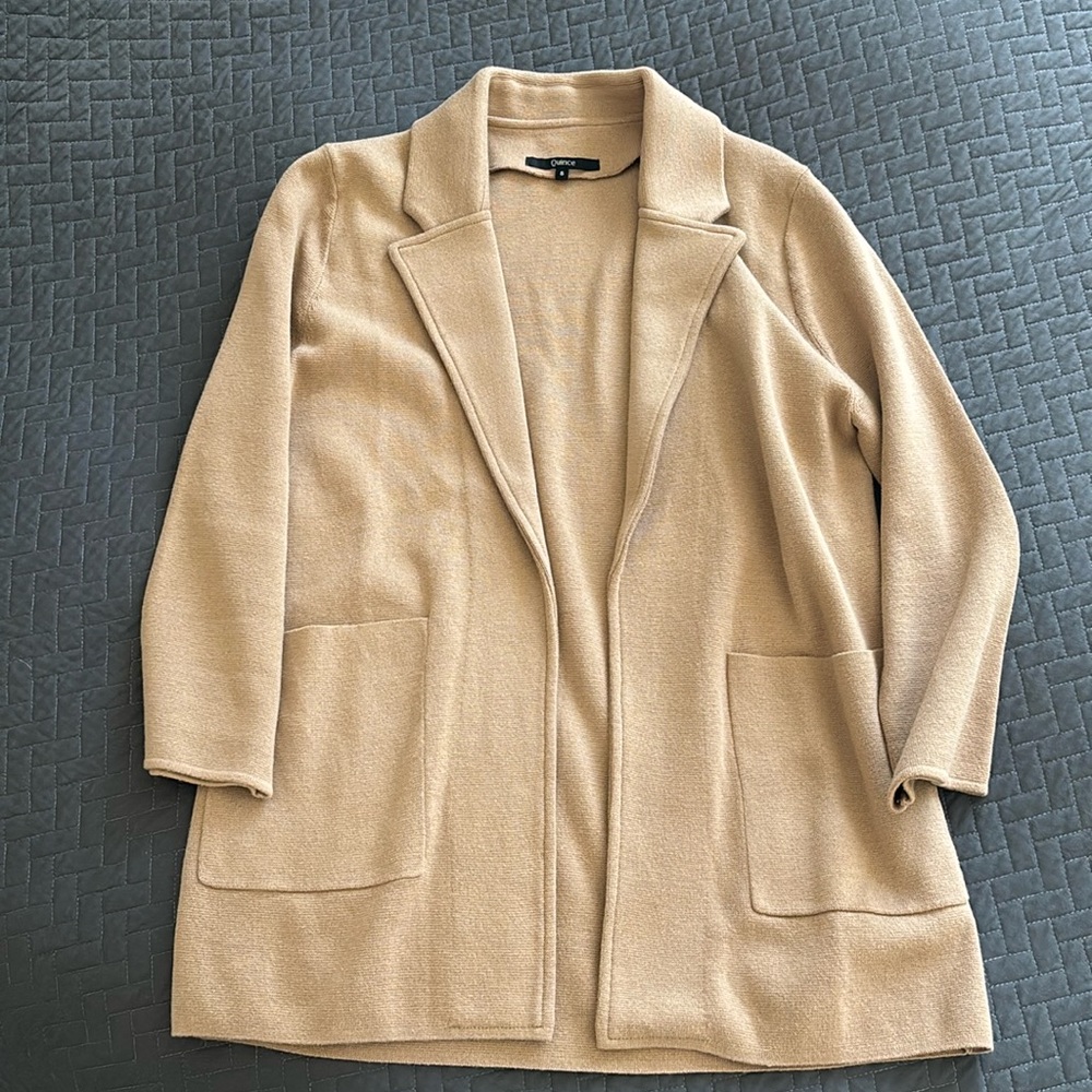 Quince 100% organic cotton knit blazer
